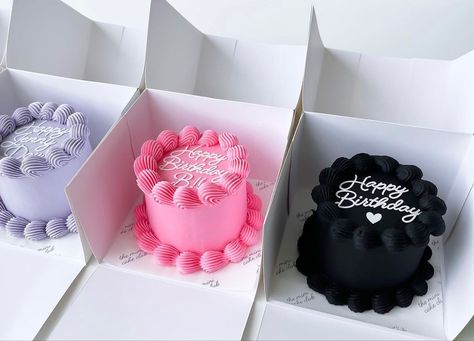 Mini Torte, 21st Birthday Cakes, Custom Birthday Cakes, Funny Birthday Cakes, Mini Tortillas, Mini Cakes Birthday, Creative Birthday Cakes, Beautiful Birthday Cakes, Simple Birthday Cake