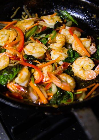 Lime Fried Rice, Spicy Thai Shrimp, Fried Rice Thai, Thai Basil Recipes, Tilapia Recipes Easy, Basil Shrimp, Basil Recipes, Taiwanese Food, Lobster Recipes