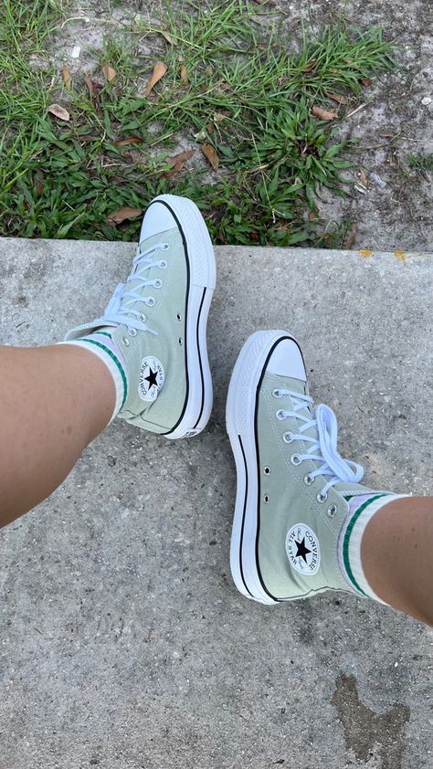 sage green Sage Converse, Sage Green Converse, Green Converse Outfit, Mode Converse, Cute Converse Shoes, Cute Converse, Platform Converse, Green Converse, Green Sneakers