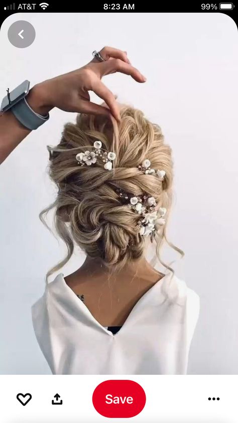 Wedding Hairstyle Simple, Bride Hairstyles Updo, Hairstyles Brides, Bridesmaid Hair Inspo, Hairstyle Simple, Wedding Hairstyles Indian, Wedding Hairstyle Ideas, Bride Updo, Wedding Hair Up