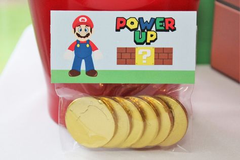 Mario Party Party Favors, Mario Birthday Party Favor Ideas, Mario Bros Birthday Party Favors, Cat Mario Birthday Party, Party Favors Mario Bros, Mario Bros Party Favor Ideas, Mario Party Favors Diy, Mario Party Favours, Mario Birthday Goodie Bags