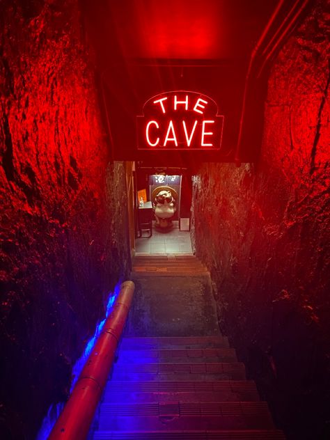 French Nightclub Aesthetic, 1920s Club Aesthetic, Cavern Club Aesthetic, Man Cave House Ideas, Vampire Nightclub Aesthetic, 80s Nightclub Aesthetic, Gay Night Club Aesthetic, Red Man Aesthetic, Underground Bar Aesthetic