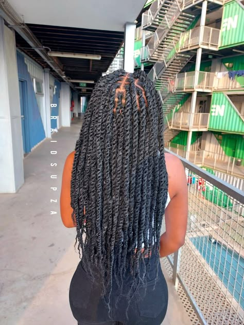 Braids Mali Twist Braids, Marley Twists Over Locs, Marley Twist Hairstyles, Havana Twists, Twists Hairstyles, Marley Braids, Marley Twist, Natural Hair Woman, Big Box Braids Hairstyles