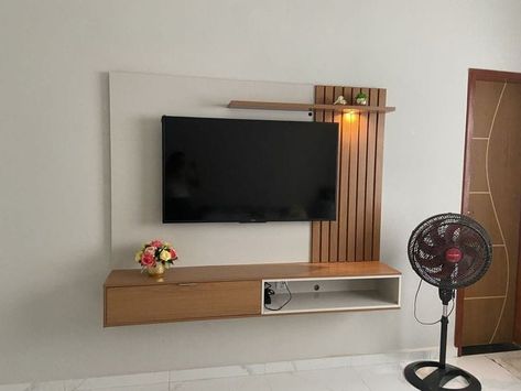 Simple Tv Panel Design, Bedrop Tv, Centro Tv, Simple Tv Unit Design, Lcd Wall Design, Wooden Panel Design, Tv Stand Decor Living Room, Painel Home, Modern Tv Unit Designs