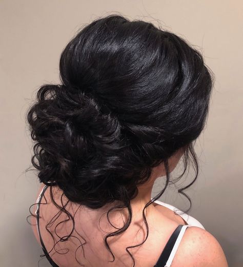 Low messy updo Hair Up Wedding Bride, Up Dues, Low Messy Bun Wedding Hair, Low Messy Bun, Fairytale Hair, Twisted Bun, Wedding Hairstyles With Crown, Wedding Hair Up, Hair Inspiration Long