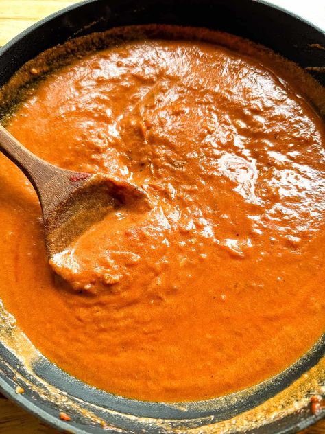 Easy Tomato Cream Sauce - Cook Fast, Eat Well Red Pasta Sauce Recipes, Sauce From Tomato Paste, Creamy Red Sauce, Tomato Cream Sauce Pasta, Pasta Sauce Recipe, Sun Dried Tomato Sauce, Cream Sauce Recipe, Tomato Cream Sauce, Creamy Pasta Sauce