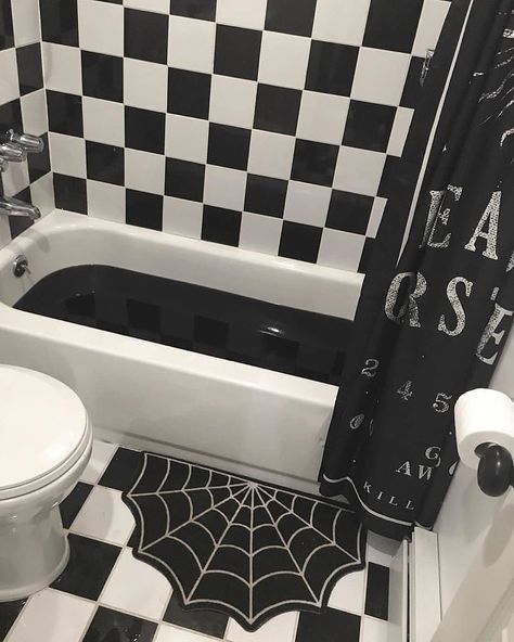 Goth Bathroom, Goth Apartment, Boho Glam Home, Gothic Bathroom, Goth Houses, Gothic Room, Dark Home Decor, Goth Home, Goth Home Decor