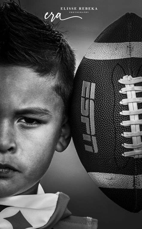 Football Photo Shoot Ideas, Flag Football Picture Poses, Boys Senior Soccer Pictures, Youth Football Picture Ideas, Football Fire Pictures, Kid Football Pictures, Little League Football Picture Ideas, Diy Football Pictures, Flag Football Photography