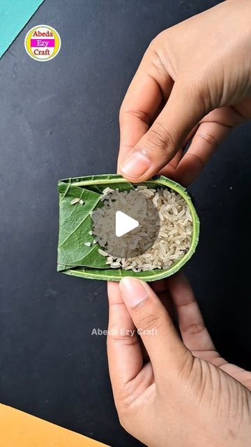 Abeda Ezy Craft on Instagram: "Mango Leaf Craft  @abedaezycraft  .  .  .  .  . #abedaezycraft #reels #leafart #mangoleaf #explore #explorepage #reelkarofeelkaro #leaves #craft #art #ideas #artist #instagood #reelsindia #leafcraft #handmade #diy #diycrafts #instagram #artist #viral #trending #video #reelsinstagram #fyp #mango #summer #nature #instacraft #toran" Mango Leaves Decoration Ideas, Thoranam Designs With Mango Leaves, Handmade Toran Ideas For Diwali, Mango Leaves Toran, Sankranthi Decoration Ideas At Home, Mango Leaf Decorations, Handmade Toran Ideas, Diy Toran Ideas, Flowers Rangoli Designs Ideas