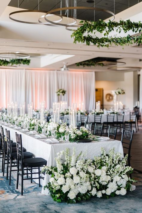 White Wedding Flowers Table, Snapdragon Wedding, Floral Hedge, Wedding Farm Table, Farm Table Centerpiece, Delphinium White, Hydrangea Centerpiece Wedding, White Rose Centerpieces, White Delphinium