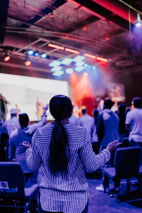 Church Aesthetic Black People, Church Service Background, People Worshipping In Church, Church Service Photography, Black Church Aesthetic, People Worshipping, People In Church, Church Photoshoot, Worship Photography