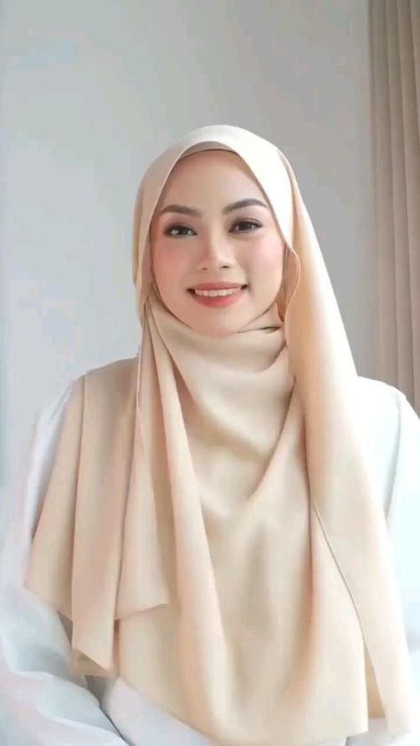 Hijab Styles For Different Face Shapes, Hijab Style For Face Shape, Hijab Tutorial Square Face, Hijab Tutorial For Square Face, Hijab Square Face, Hijab Tutorial Oval Face, Hijab Face Shape, Square Face Hijab Style, Hijab For Oval Face Shape