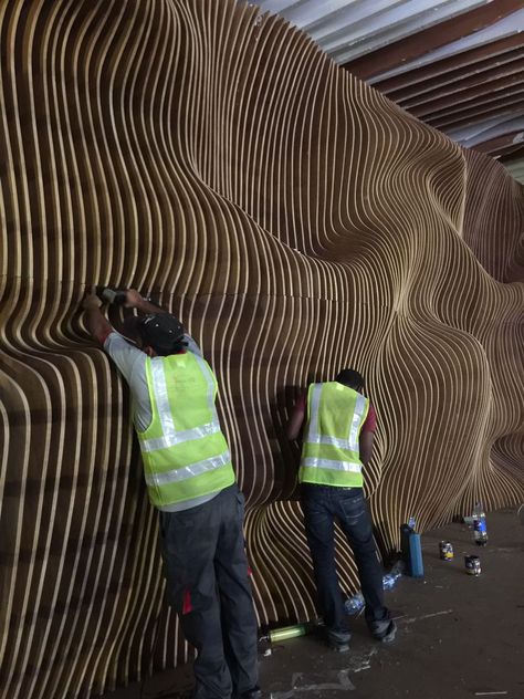 Wavy Wall Design, Interesting Walls, 3d Wood Panel, Wood Sound Diffuser, Wavy Wall, Wood Wall Covering, Parametric Wall, Sound Diffuser, Facade Panel