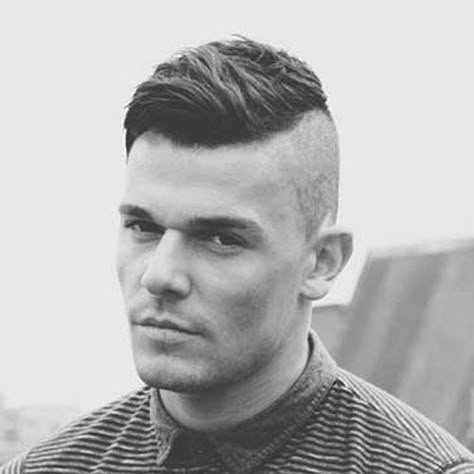 Shaved Sides Long Top Haircut Mens Haircut Shaved Sides, Shaved Side Haircut, Long Hair Shaved Sides, Side Haircut, Top Haircuts For Men, Hair Cuts 2017, Fade Haircut Styles, Haircut Shaved Sides, Drop Fade