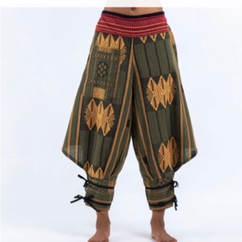 Nwot Beautifulthai Hill Tribe Fabric Woman’s Harem Pants With Ankle Straps. The One In The Model Image Is Different Color Accent, They Are Almost Same Style Partially Open Side Legs, Stretch In The Back Portion Of The Waist, Multiple Colors( Mustard, Brown Black )(Black And White On The Ankles And Front Of Waist. )There Is No Brand Tag Or Size Tags It Fit Size, Small Or Medium ,(3 Rd Photo Shows Similar Style On The Model )Please Double Check All The Photos For Measurements And Details. It Can S Traditional South African Clothing, Traditional West African Clothing, Native American Pants, Hawaiian Fashion Traditional, Desert Clothes Women, Loose Fantasy Clothing, Gender Neutral Fits, Fox Aesthetic Outfit, Berber Fashion