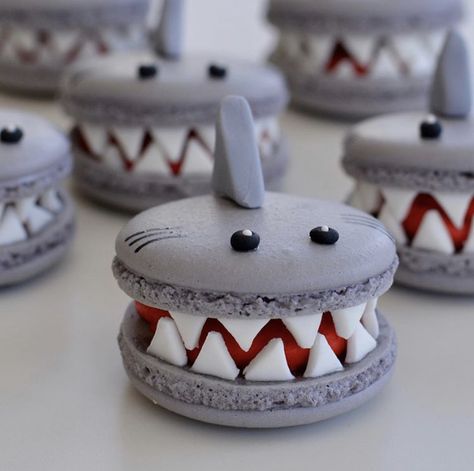 Shark Macarons, Shark Desserts, Shark Treats, Sharks Birthday Party, Shark Week Recipes, Mark Birthday, Shark Cakes, Shark Things, Shark Birthday Cake