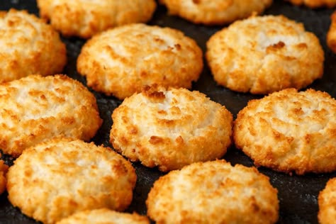 4-Ingredient German-Style Coconut Macaroon Cookies Recipe (Kokosmakronen) | Cookies | 30Seconds Food