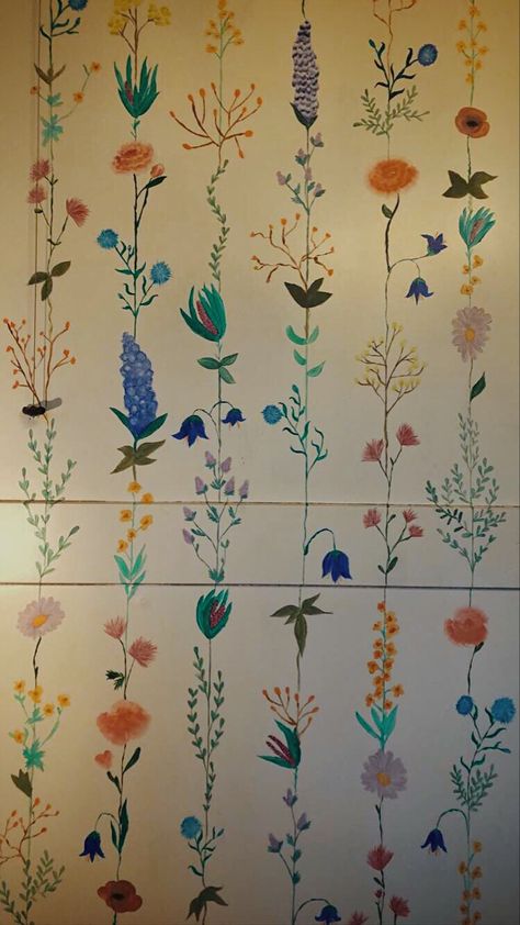 painting ideas, flowers and plants on a door Flowers Painted On Door, Painting Door Frames, Painting Ideas Flowers, Floral Archway, Flower Door, Flower Mural, Painted Door, Hippie Homes, Shop Doors