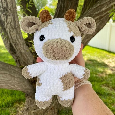 Cow Crochet Pattern Free, Toys Quotes, Cow Crochet Pattern, Chocolate Cow, Crochet Farm Animals, Crocheted Cow Pattern, Cow Crochet, Spring Ahead, Amigurumi Cow