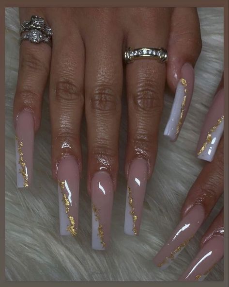 Nails Art Summer, Acrylic Nails Nude, Nails With Gold, Gold Acrylic Nails, Long Acrylic Nail Designs, Drip Nails, Summer Nail Art, White Acrylic Nails, Makijaż Smokey Eye