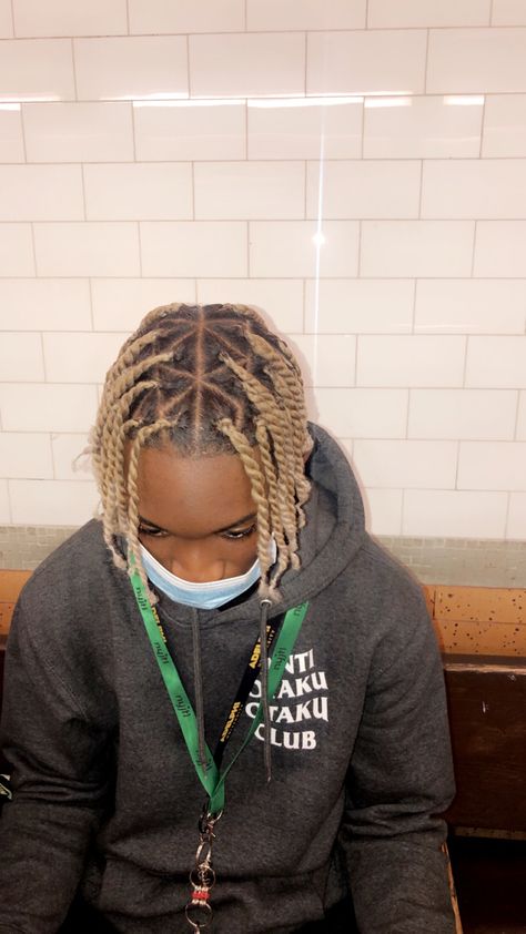 Blonde Twists Men, Blonde Braids Men, Single Braids Men, Triangle Twist, Men Twist, Hair Twists Black, Dread Styles, Blonde Dye, Hair Twists