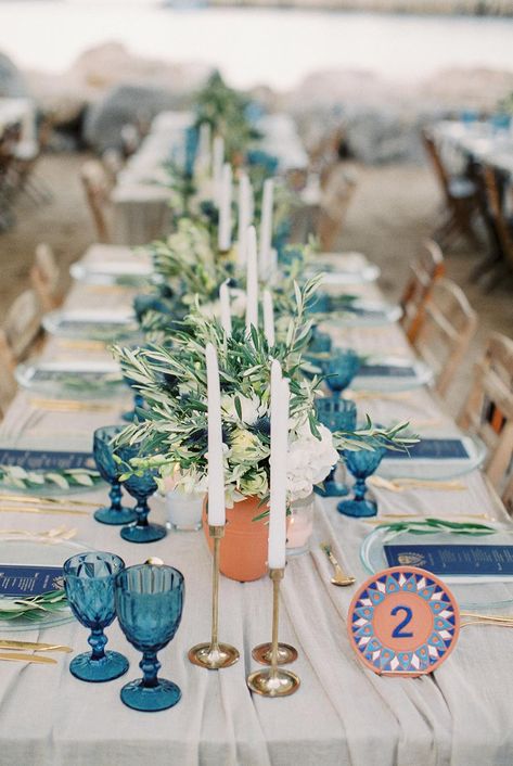 Santorini Party, Greek Wedding Theme, Greek Party Theme, Cornflower Blue Wedding, Mamma Mia Wedding, Mediterranean Party, Greece Party, Greek Wedding Traditions, Fab Mood