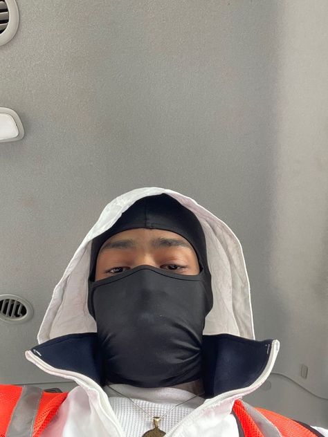 Mask Selfie, Shiesty Mask, Boy Blurred Pic, Black Guy, Cute Black Guys, Insta Pics, Boy Poses, Ski Mask, Streetwear Men Outfits