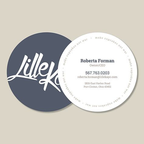 Circle Business Cards, Dental Branding, Round Business Cards, Dentist Logo, Stationary Ideas, Stationery Business Card, Business Cards Layout, Creative Circle, Inspiration Logo