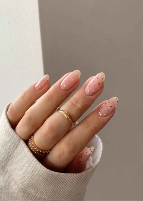 @@isabelmaynails Long Nude Nails, Nude Nails With Gold, Nude Nails Ideas, Easy Nail Art Ideas, Neutral Nail Art, Nye Nails, White Tip Nails, Maroon Nails, Nude Nail Designs