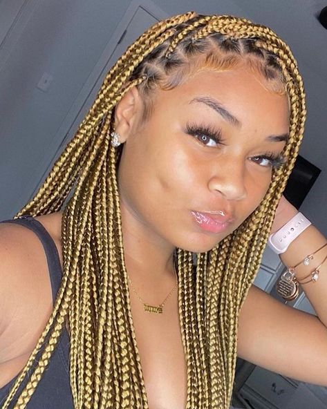 Daily Braids Inspirations ✨ (@braidshub) posted on Instagram • Oct 12, 2020 at 8:25pm UTC Micro Braids Styles, Big Box Braids Hairstyles, Blonde Braids, Braids Hairstyles Pictures, Cute Box Braids Hairstyles, Braided Wigs, Micro Braids, Braided Wig, Braids With Curls