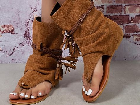 Roman Sandals Women, Winter Sandals, Luxurious Fashion, Summer Boots, Roman Sandals, Fringe Sandals, Elegant Shoes, Kandy, Suede Loafers