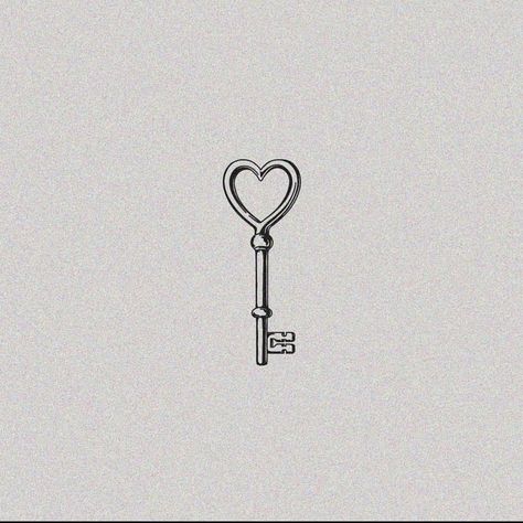 Heart Key Tattoo, Key Tattoo, Dainty Tattoos, Subtle Tattoos, Little Tattoos, Simplistic Tattoos, Piercing Tattoo, Tattoo Stencils, Mini Tattoos