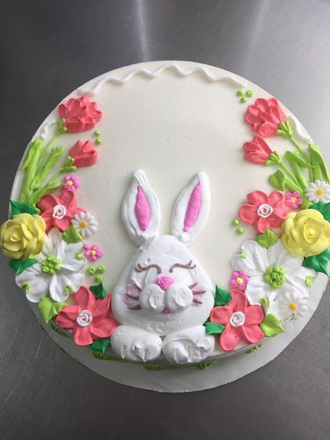 Simple Easter Cake Ideas, Egg Cakes Easter, Easter Carrot Cake Decorating Ideas, Small Easter Cakes, Easter Cake Designs Ideas, Simple Easter Cake Decorating, Simple Easter Cake Designs, Easter Round Cakes, Easter Decorated Cakes