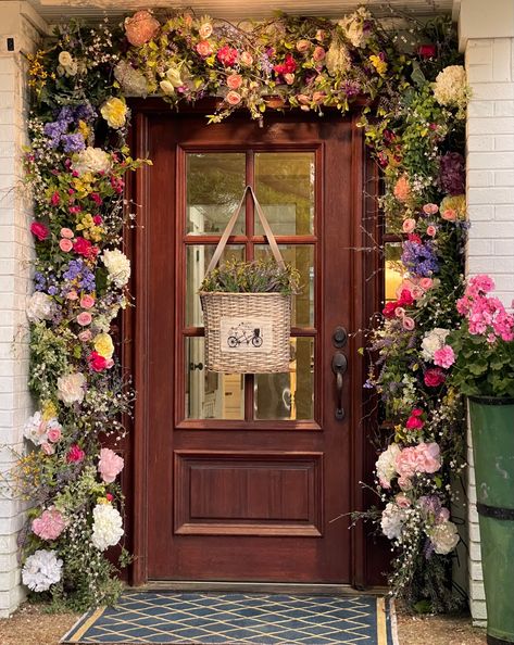 Easter door idea, spring door idea, flower arch, flowers for door Fairhope Alabama, Fairhope Al, Flower Arch, A Beautiful Flower, Spring Door, Chicken Wire, Door Decoration, Design Planning, Beautiful Flower