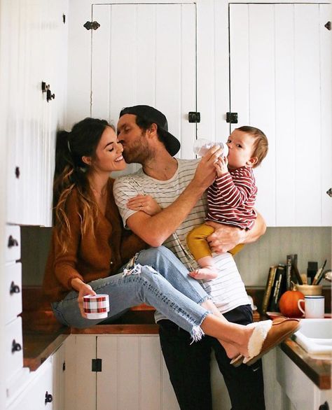 Medical Portfolio, Rainy Monday Morning, Rainy Monday, Indoor Family, Home Photo Shoots, Kochi Kerala, Foto Portrait, Lifestyle Photography Family, Kitchen Nook