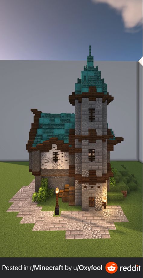 Nice Minecraft castle/ tower build to give you some ideas for your own Minecraft world #minecraftbuildingideas #minecraftmemes #minecraftfurniture #minecraftbuild #minecraftblueprints Minecraft Build Palette, Mansion Minecraft, Minecraft Tower, Minecraft Building Guide, Minecraft Village, Mc Builds, Minecraft Mansion, Minecraft Things, Minecraft Structures