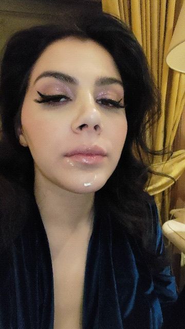 Valentina Nappi on Instagram: "When you crave something sweet after a long day." Lady Pictures Beautiful, Alxy Star, Celebrity Models, Best Instagram Models, Female Picture, Female Faces, Plank Challenge, Classy Lady, Swag Cartoon