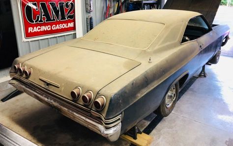 Chevrolet Impala 1965, Barn Finds Classic Cars, Project Cars For Sale, Impala For Sale, Engine Stand, Car Hood Ornaments, Chevy Impala Ss, Classic Cars Chevy, Old Muscle Cars