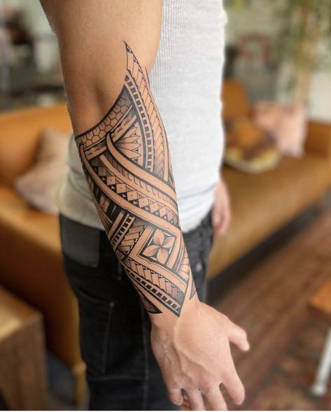 Polynesian Tattoo Designs Forearm, Sigma Tattoo, Polynesian Forearm Tattoo, Polynesian Tattoo Sleeve, Tato Maori, Forearm Band Tattoos, Polynesian Tattoo Designs, Maori Tattoo Designs, Wrist Tattoos For Guys