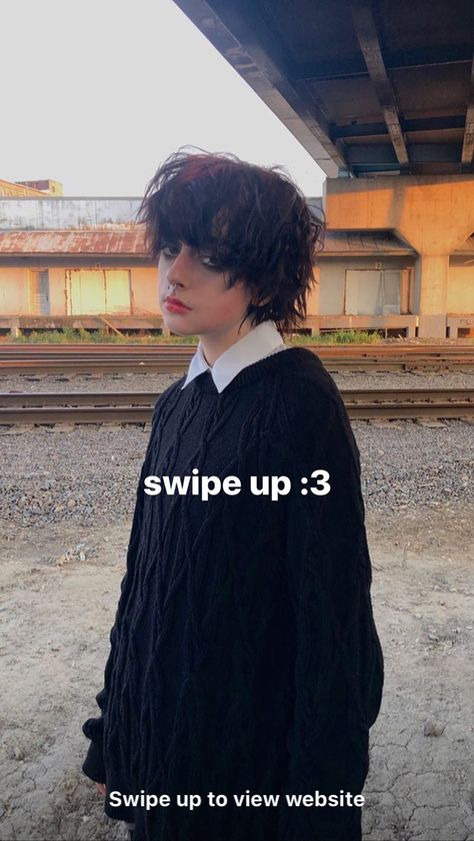 Vomitboy Haircut, Blonde Hair With Bright Colors, Styled Short Hair, Alt Boy Hair, Emo Boy Haircut, Fluffy Hair Boy, Fluffy Short Hair, Grunge Haircut, Emo Boy Hair