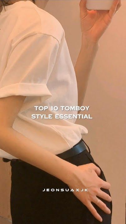 Anime Tomboy Aesthetic, Tomboy Style Fashion, Anime Tomboy, Aesthetic Wear, Tomboy Aesthetic, Essential Shorts, Tomboy Femme, Tomboy Fashion, Aesthetic Collage