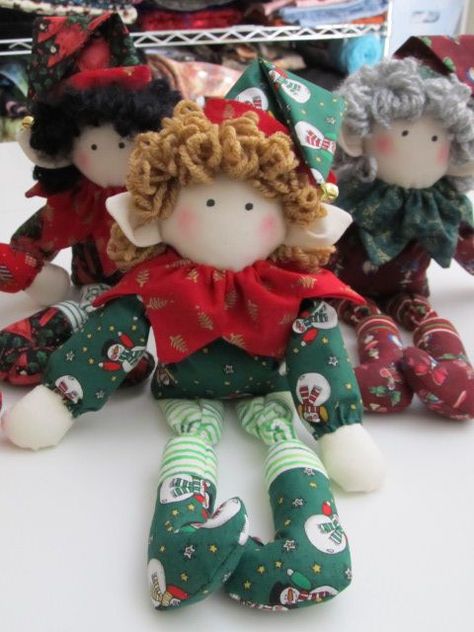 Christmas Elf pattern...Make Believe, by Jenny Wren Ltd. Christmas Elf Pattern Sewing Elves, Elf Pattern, Jenny Wren, Elves Christmas, Christmas Decorations Diy Crafts, Christmas Elf Doll, Xmas Elf, Quilting Board, Christmas Elves