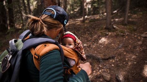 Granola Mom, Adventure Mom, Hippie Mom, Crunchy Moms, Camping With A Baby, Marca Personal, Mom Hacks, Stay At Home Mom, Baby Life