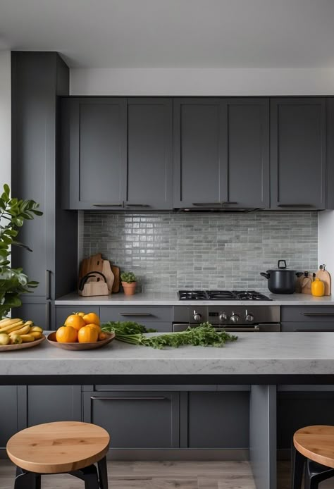 Charcoal Kitchen, Gray Kitchen Cabinets, Kitchen Refacing, Серая Кухня, Dark Grey Kitchen, Green Kitchen Cabinets, Lake Cabin, Kitchen Colour Schemes, Gray Kitchen