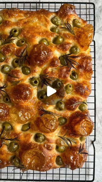 Lace Bakes Focaccia, Lacey Ostermann, Overnight Focaccia, Best Focaccia, Sourdough Focaccia Recipe, Foccacia Recipe, Sourdough Focaccia, Foccacia Bread, Focaccia Bread Recipe