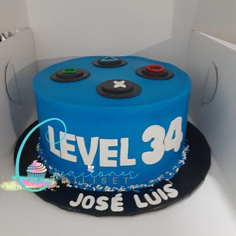 Gamer Cakes Birthdays, Gaming Cake Ideas For Men, Gaming Cakes For Men, Gamer Cupcake Cake, Playstation Cakes For Boys, Gamer Birthday Cake Ideas, Gamer Cakes For Boys, Cake Gamer Birthday, Video Game Birthday Party Cake