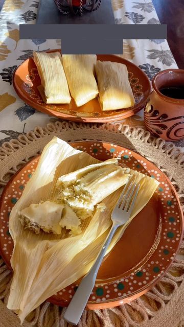 Chile Verde Sauce, Beef Chuck Steak, Tamales Ingredients, Mexican Bakery, Serrano Peppers, Chicken Tamales, Verde Sauce, Chuck Steak, Green Chile Chicken