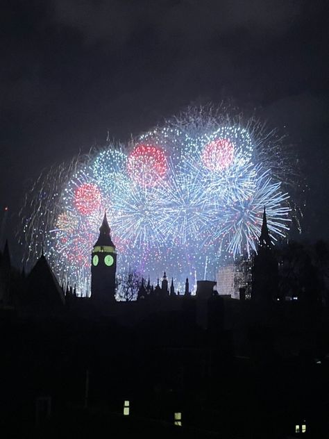 #2023 #newyear #london #aesthetic #fireworks #fashion #bigben #westminster #londoneye #christmas #seasons London Moodboard, Aesthetic Fireworks, London Fireworks, New Years Eve Fireworks, Aesthetic London, London Aesthetic, London Eye, Future Life, East London