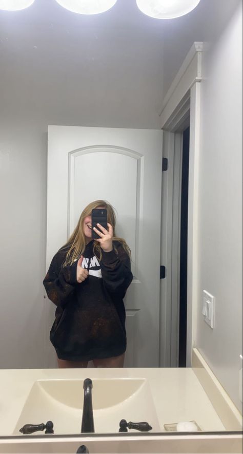 Boyfriends Hoodie Outfit, Girlfriend Wearing Boyfriend Hoodie, Boyfriend Hoodie Aesthetic, Boyfriend Hoodie Outfit, Boyfriends Hoodie, Jess Core, Hoodie Boyfriend, Hoodie Png, Boyfriend Hoodie