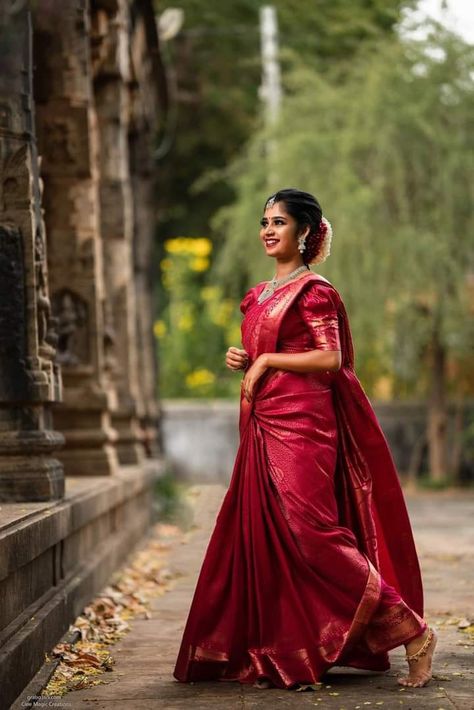 Jaffna Sri Lanka, Career Photos, Kerala Wedding Photography, Bride Photos Poses, Wedding Portrait Poses, Bridal Photography Poses, Tamil Wedding, Bride Photoshoot, Saree Poses